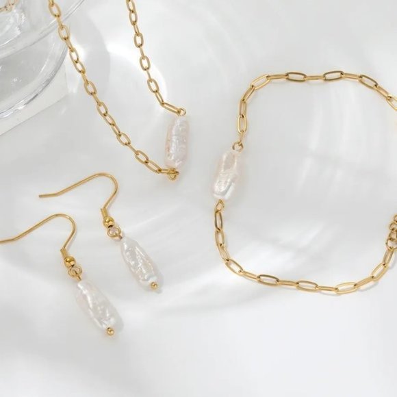 Pearl Necklace & Bracelet Set Bundle Waterproof Jewelry Baroque Pearl Necklace - Picture 3 of 12